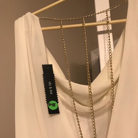 Open back blouse - Picture 3 of 3